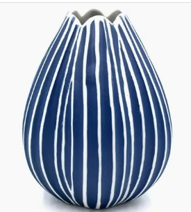 Champa Vase - Blue &amp; White