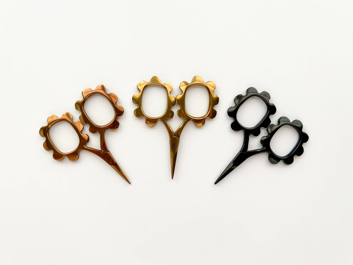 Small Black Flower Scissors